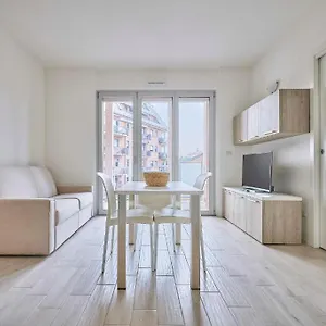 apt-quarto-cagnino-exclusive.it-lombardy.com/