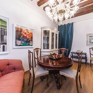 casa-degli-angeli-free-wi-fi-near-san-marco.hotelslidodijesolo.com/